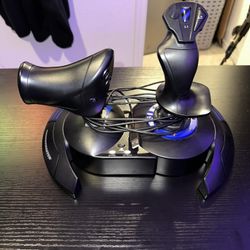 Thrustmaster T-flight Hotas 4 Joystick (PC, PS5, PS4)