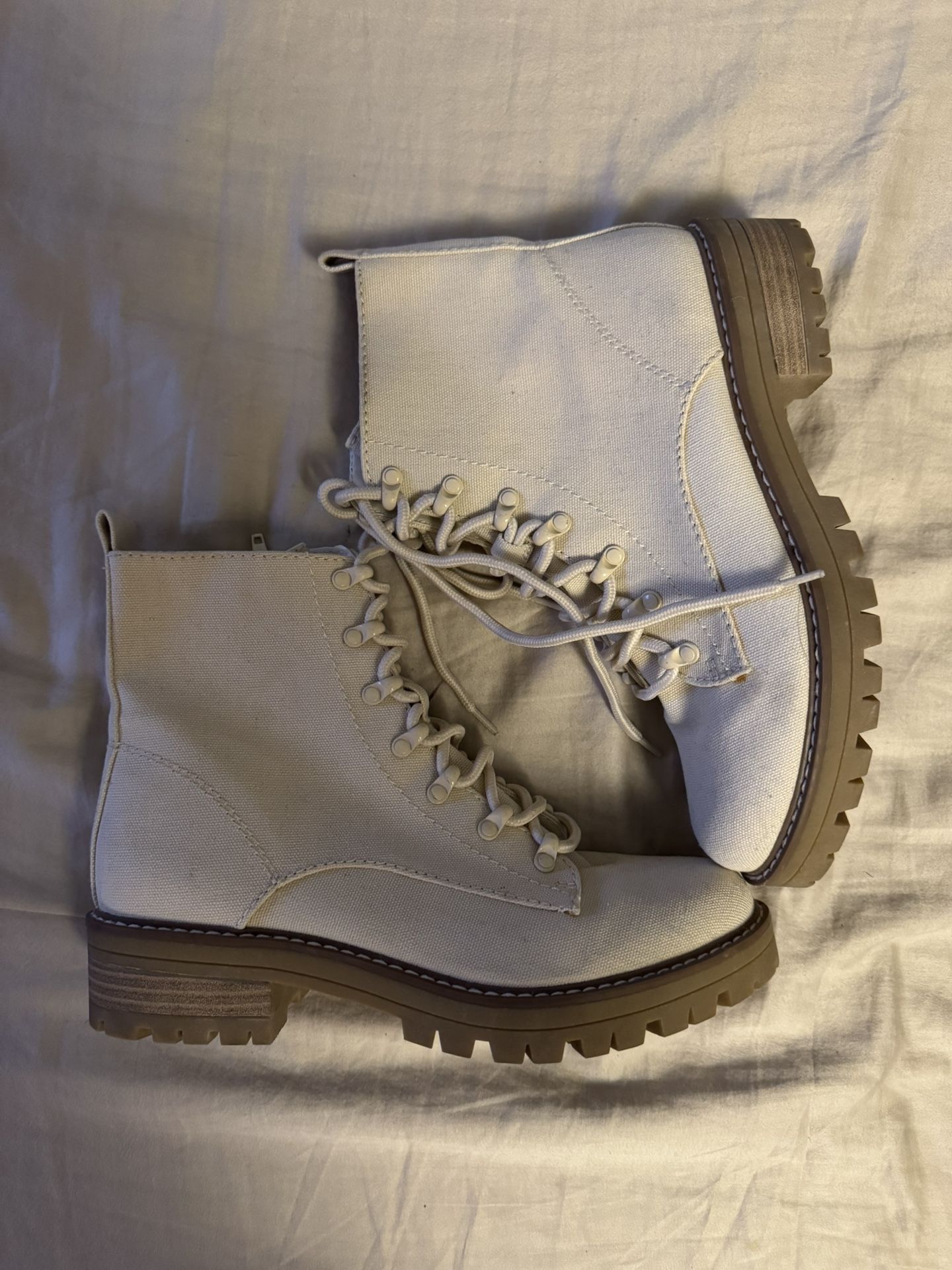 Target Women Boots 9W 