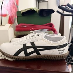 ASIC ONITSUKA TIGER SLIP-ON