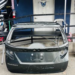 Hyundai Tucson 2022-2023 Tailgate Oem