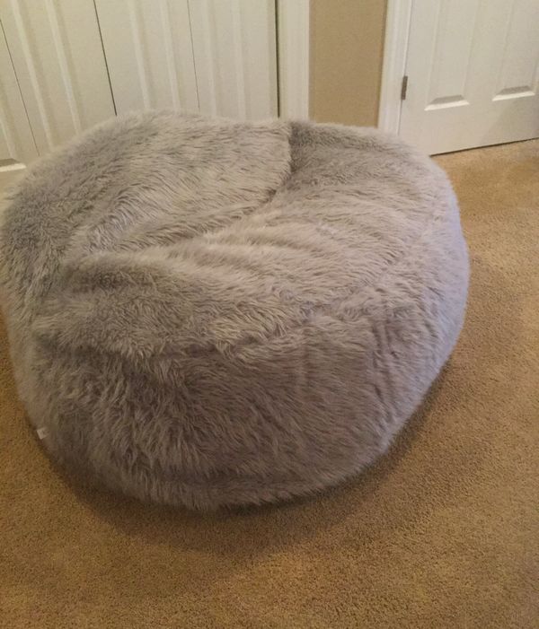 Large Fluffy Bean Bag Chair For In Orland Park Il Offerup