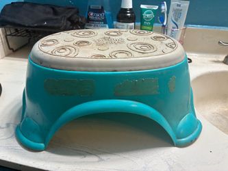 Baby boy stool
