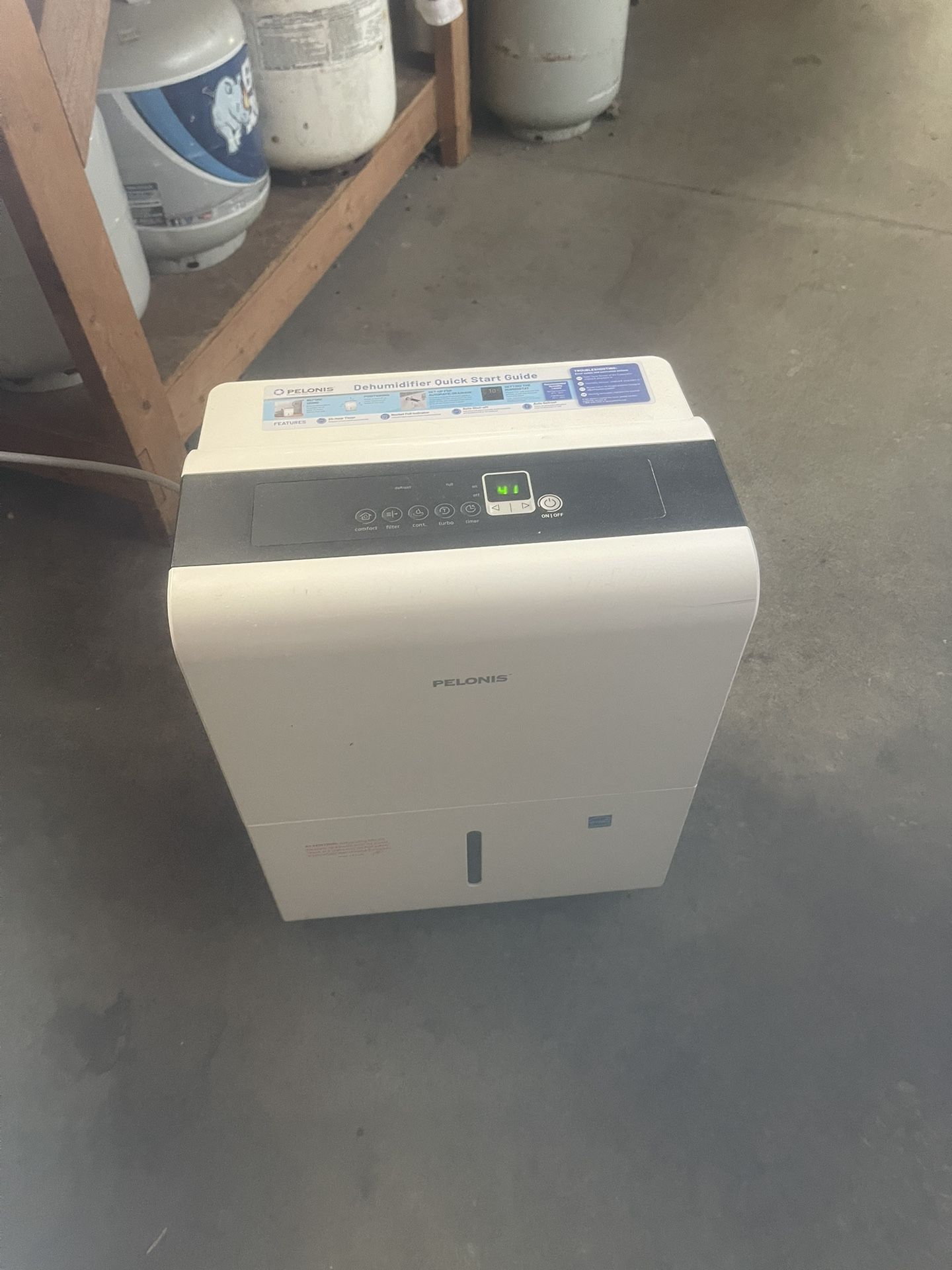 30 Pint, Pelonis Dehumidifier. Works Fine, No issues 