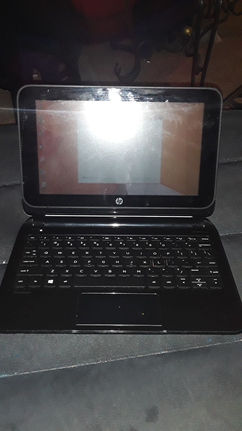 HP Pavilion 10 Touchsmart Notebook pc 10-e010nr