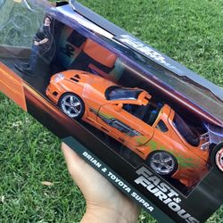 Orange Toyota Supra Diecast Model Toy Car Brian Figure Fast And The Furious Movie 1:24 Scale Collectibles Race Car Collection Dom Toretto 