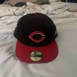 Cincinnati Reds Fitted 