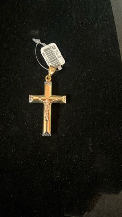 Cross pendant