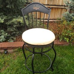 Metal Bar Stool Chair 17" Diameter 40" Tall