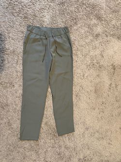 Lululemon Women’s Pants, Size 4