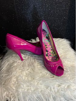 Betsey Johnson/pink heels size 9