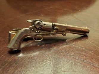 Anson Revolver and Swank Shotgun Tie Clip