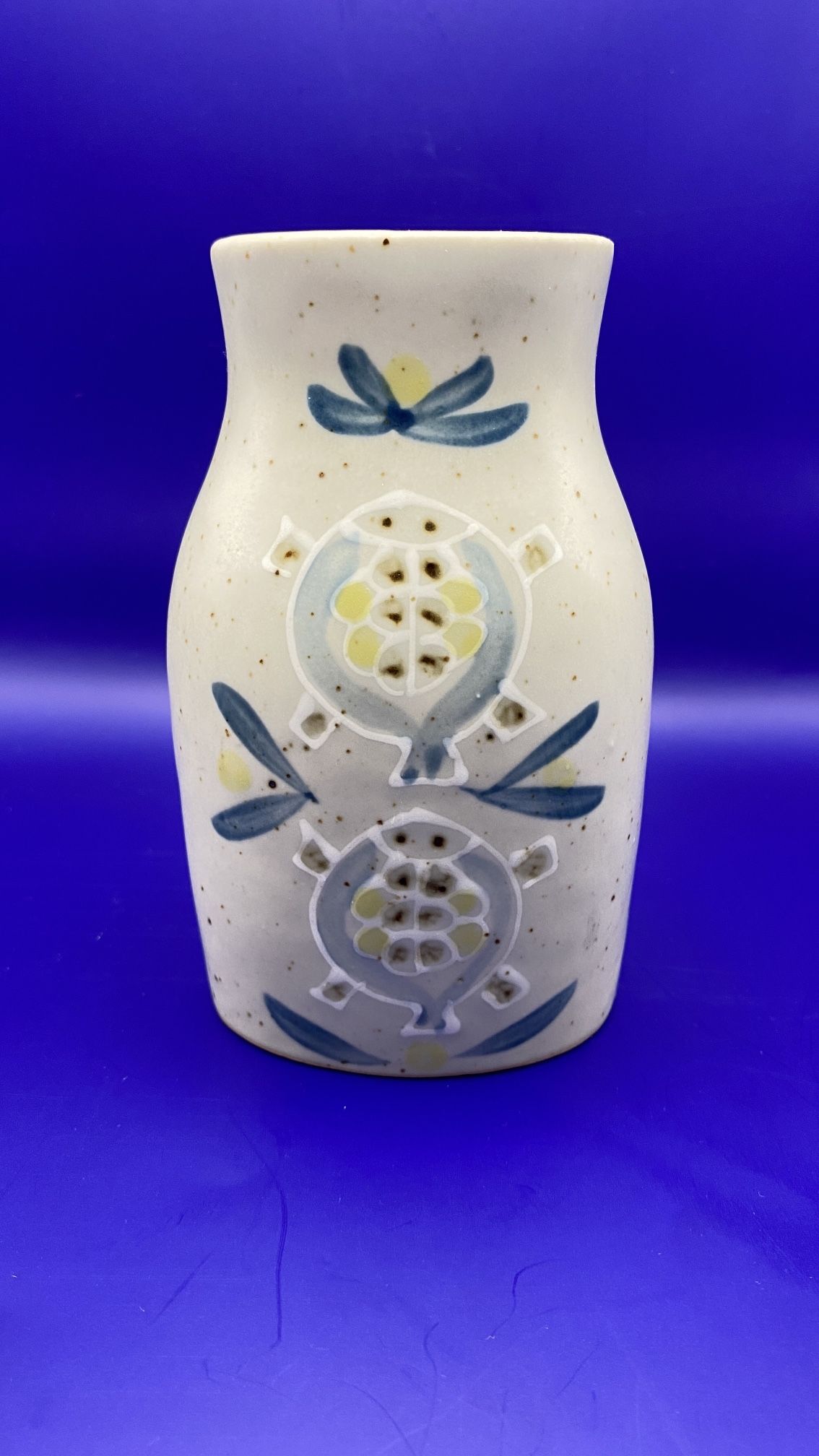 Vintage UCTCI Mid-Century Modern Sea Turtle Japanese VERY Smooth Vase Ceramic Speckled & Flowers 6”T