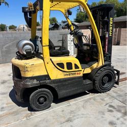 Forklift
