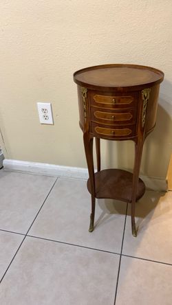 Mesita auxiliar vintage (Antigua)