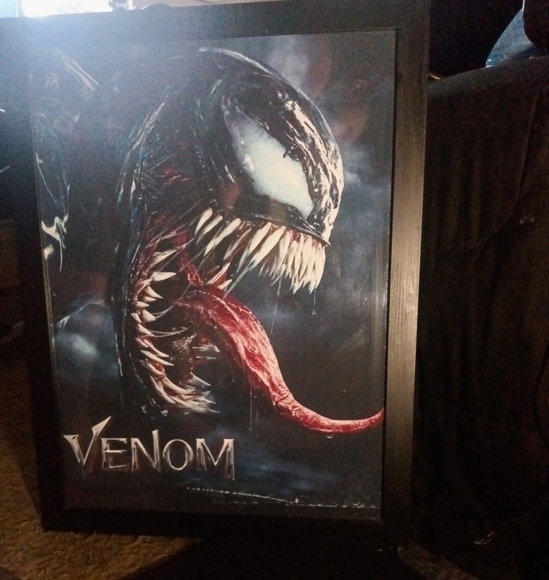 Venom Canvas Poster W/Frame20Wx26L