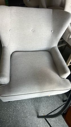 tufted wingback accent chair