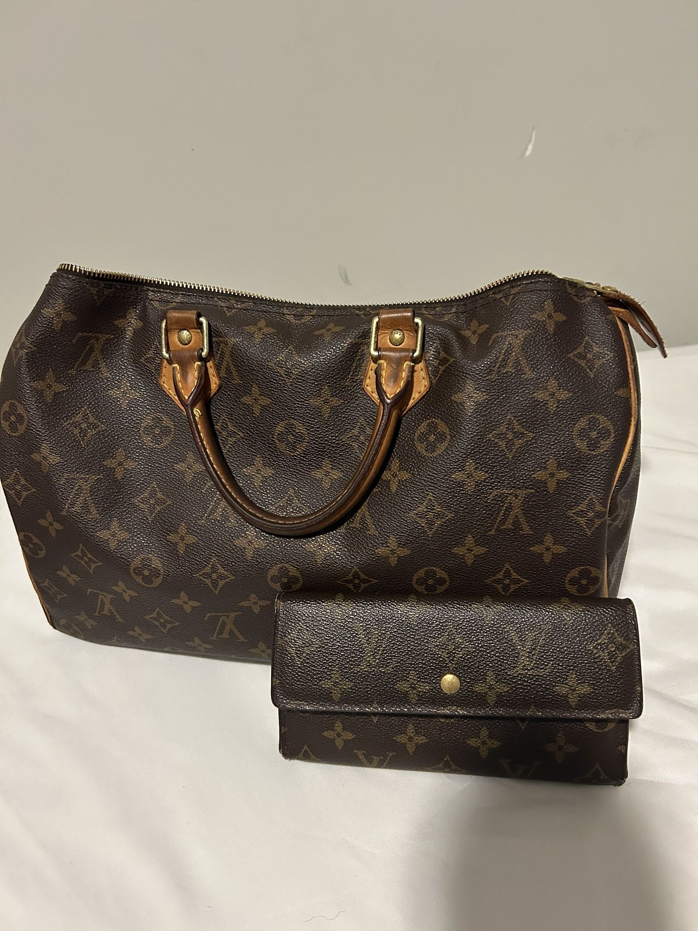 Louis Vuitton Vintage Speedy 40 With Matching Wallet for Sale in
