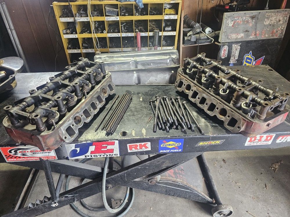 Hemi Heads 4 Barrell Intake