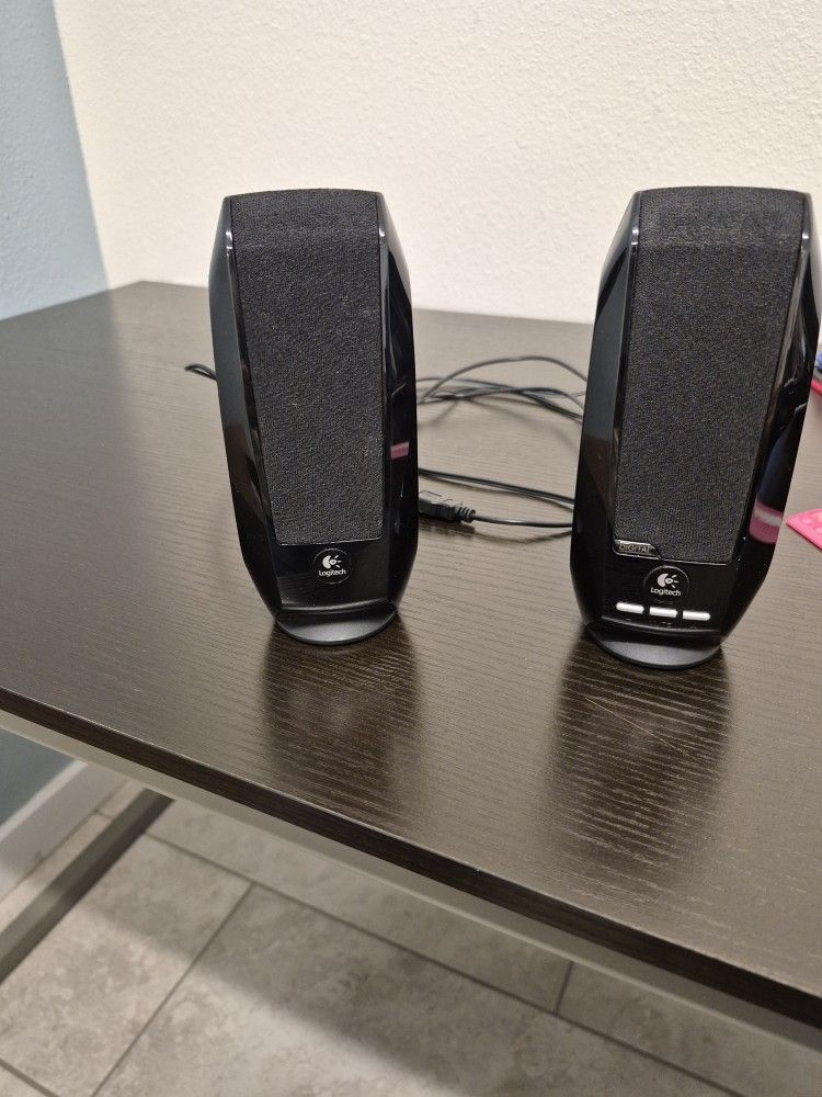 Desk Speakers