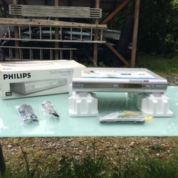 DVD recorder with I.LINK PHILIPS $50