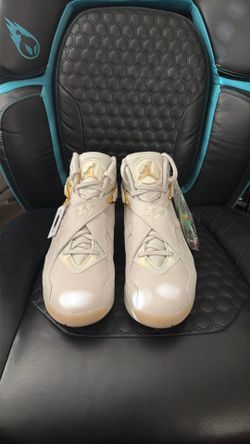 Champagne retro 8s, size 12