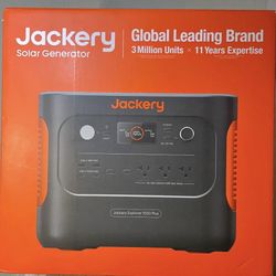Brand new Jackery 2000 watt rms/4000 w peak wisper quiet solar generator 