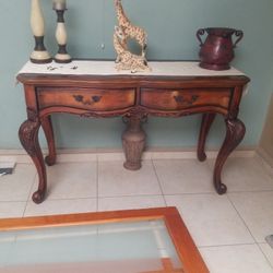 Entry Way Table