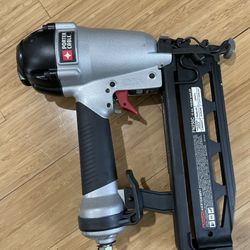 Porter Cable Pneumatic 16-Gauge 2-1/2 in. Finish Nailer FN250C