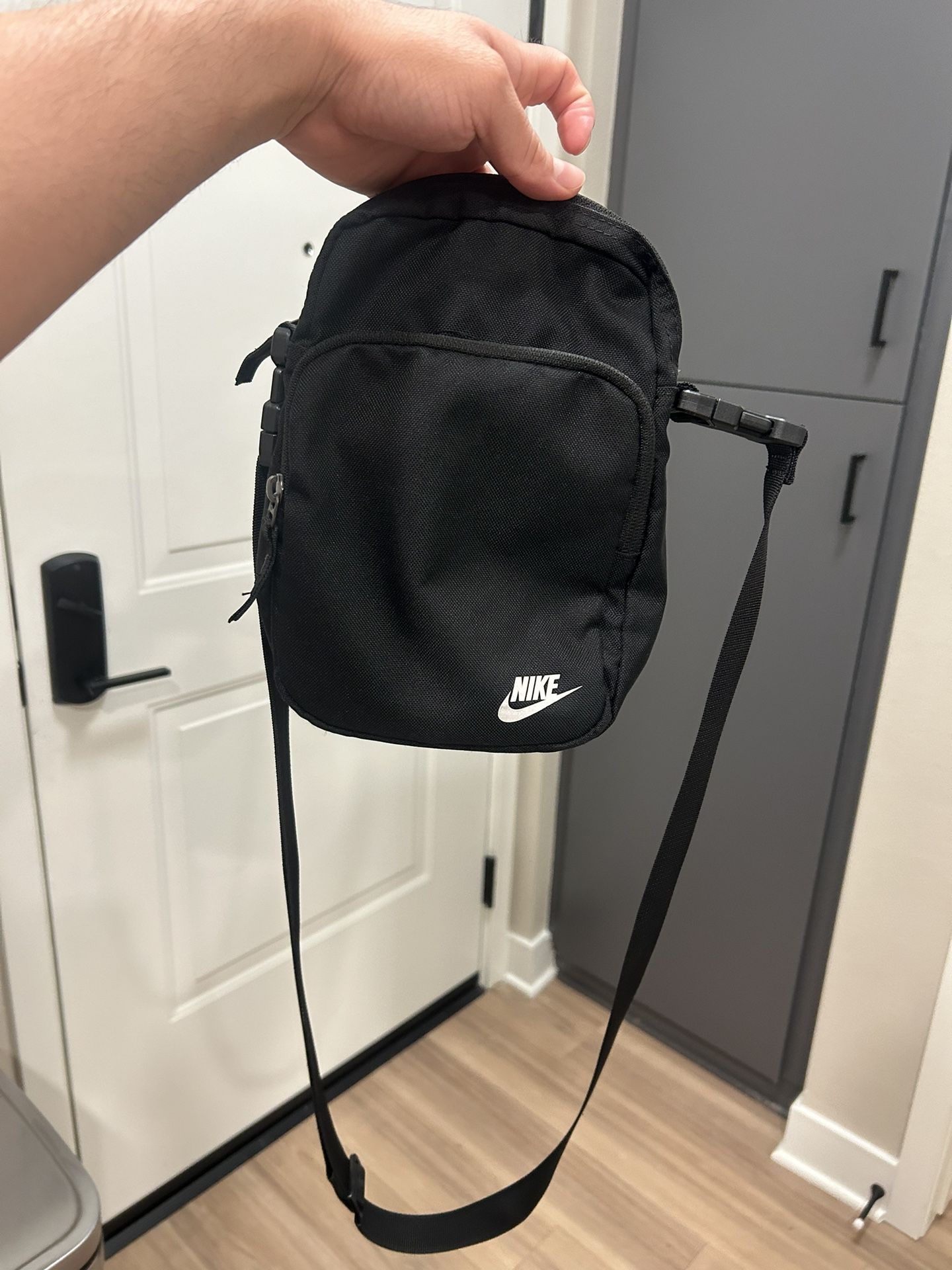 Nike Crossbody