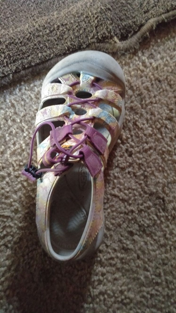 Keen shoes