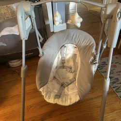 Graco Baby Swing