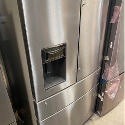 Whirlpool 36 inch French Door Refrigerator in Fingerprint Resistant Stainless Steel