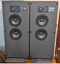 JBL 630T Speakers 150W Floors 1984-89 WOOD VENEER