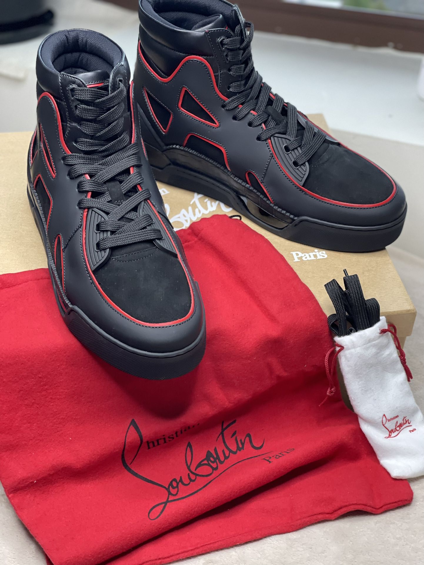 Christian Louboutin Outlet: trainers for men - Black