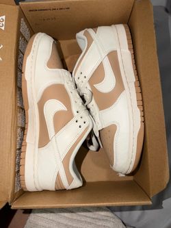 Women Nike Dunk Nature Size 7