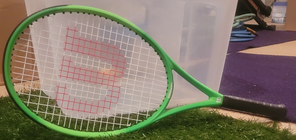 WILSON TENNIS RACKET 