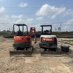 Mini Excavator For Rent 