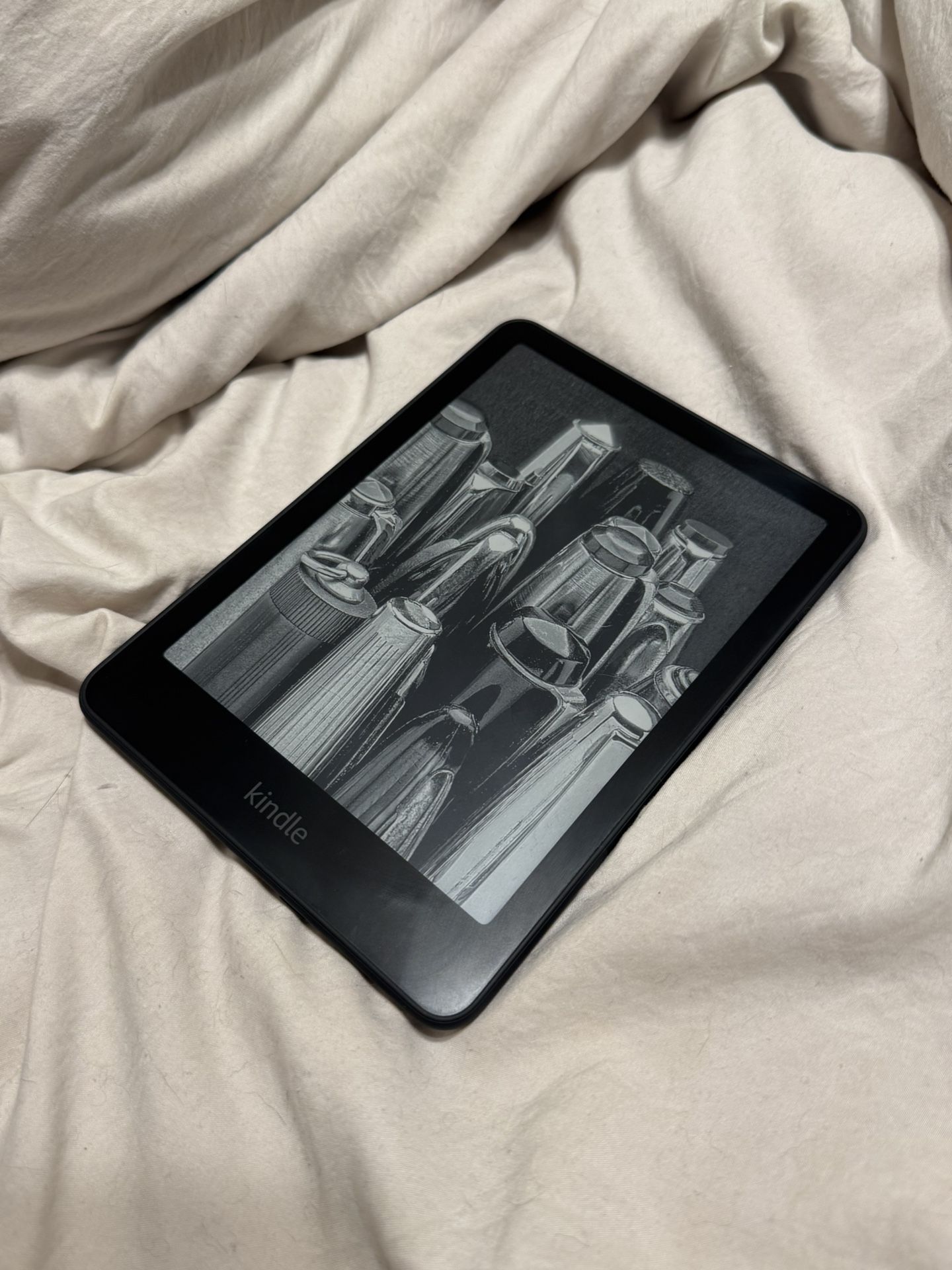 Kindle Paperwhite- No ads