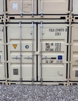 20FT & 40FT SHIPPING CONTAINERS — CHICAGO