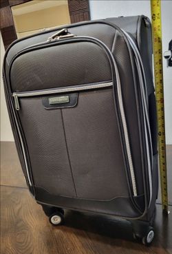 Carry-On/ Luggage Samsonite