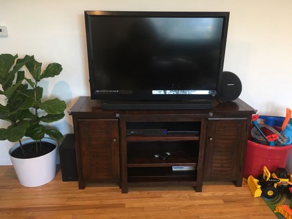 Tv Console Ashley Furniture For In Chula Vista Ca Offerup Tv Console Ashley Furniture Chula Vista