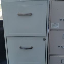 Hon Metal lateral file cabinet with two drawers - 30w X28-3/8h