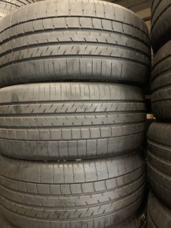 Tirez 255-35r22 goodyear