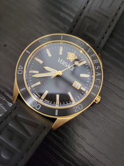 🔥NEW IN BOX Versace VE8E00224 V-Dome Quartz Black Dial Men's Watch