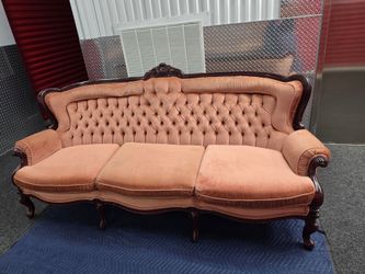 Vintage Tufted Velvet Sofa
