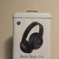 Beats Studio Pro - Wireless Bluetooth Noise Cancelling Headphones - Personalized Spatial Audio