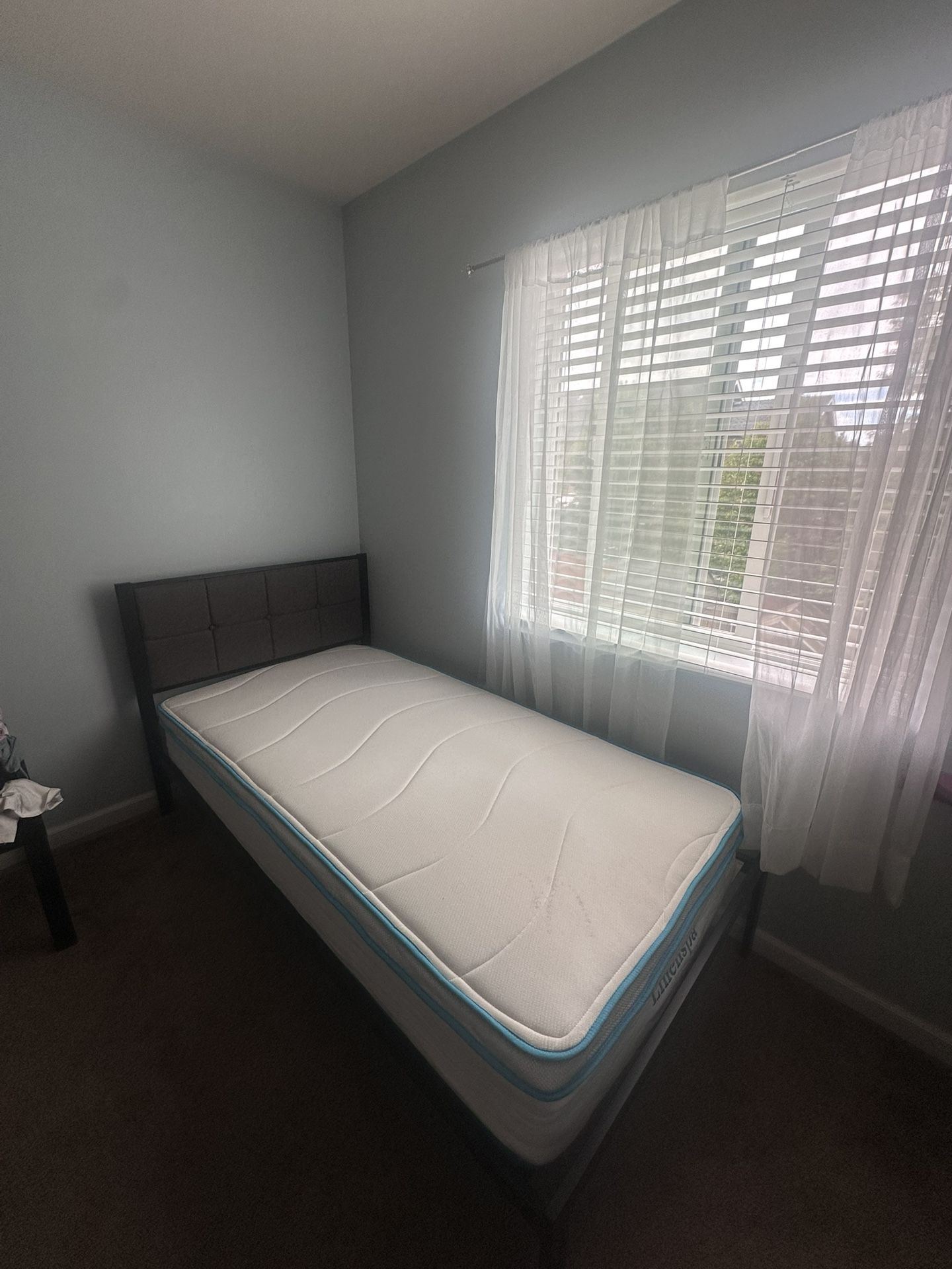 Twin XL Bed