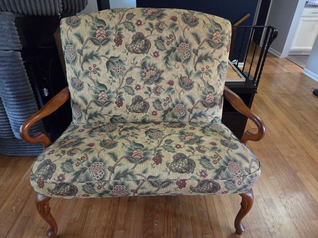 Vintage Wood Settee With Floral Pattern Fabric. Beautiful Condition.