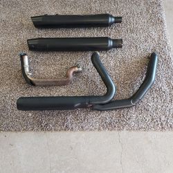 2022 Harley Davidson Stock Pipes