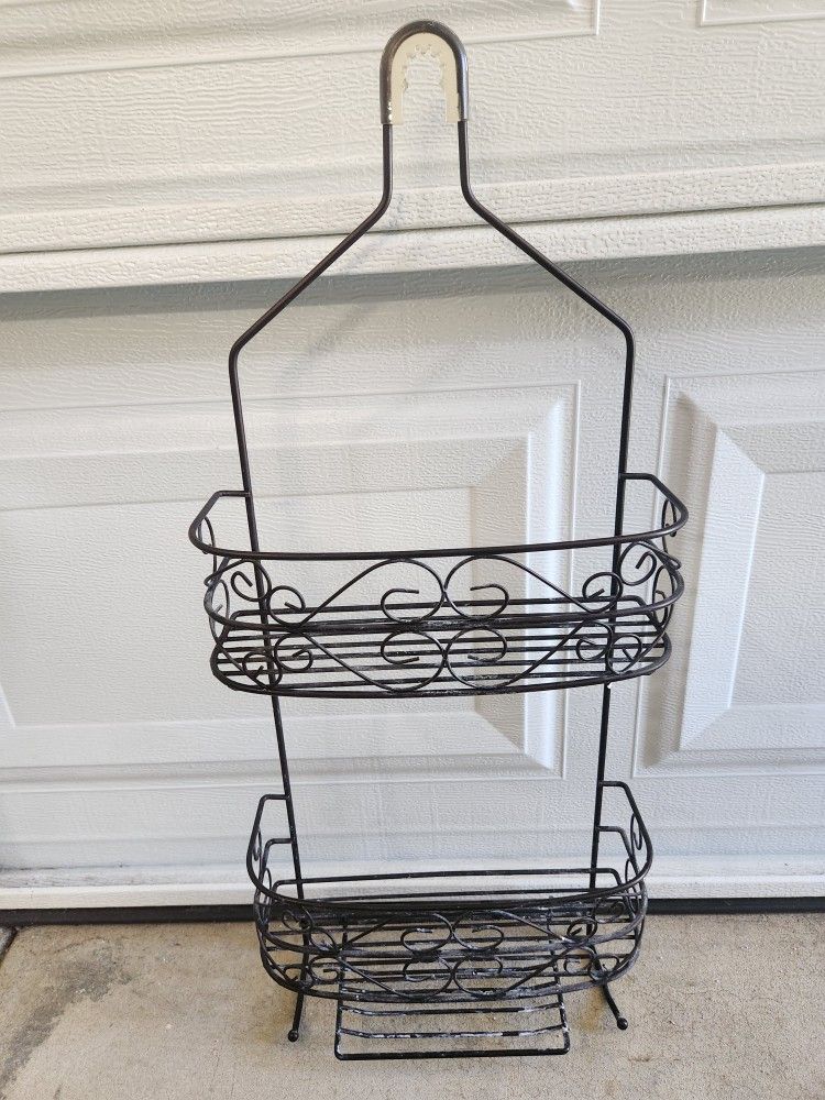 Hanging shower caddy